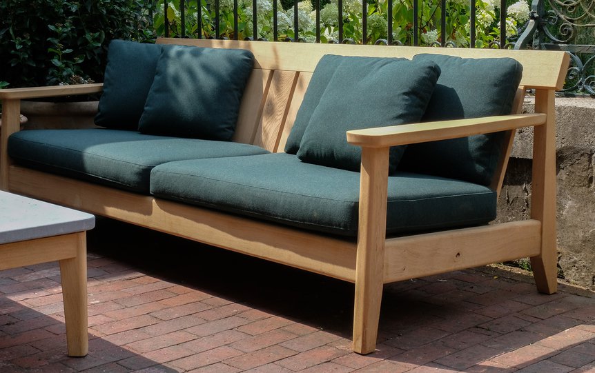 Hauben Sofa 3 Cropped